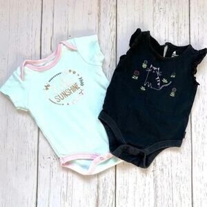 Girls’ Baby Gap/Baby Gear bundle of Onesies Size 12 months